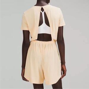 *BNWT* Lululemon Lightweight High-Neck Romper Size 6